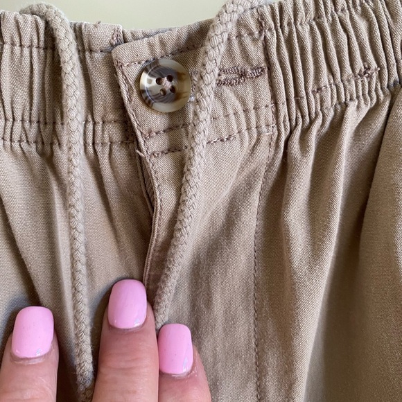 Woman’s Khaki Shorts, Sz M!🌻🌻 - Picture 4 of 7